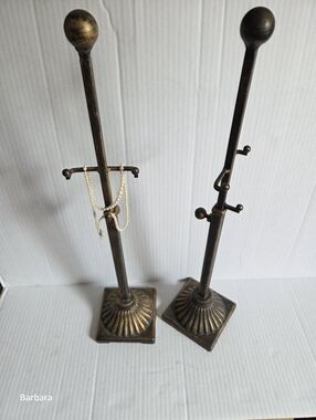 Set of 2 Bronze-colored Metal Adjustable Jewelry/Wreath Hangers